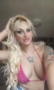 664595043: Chica busca chico en Barcelona