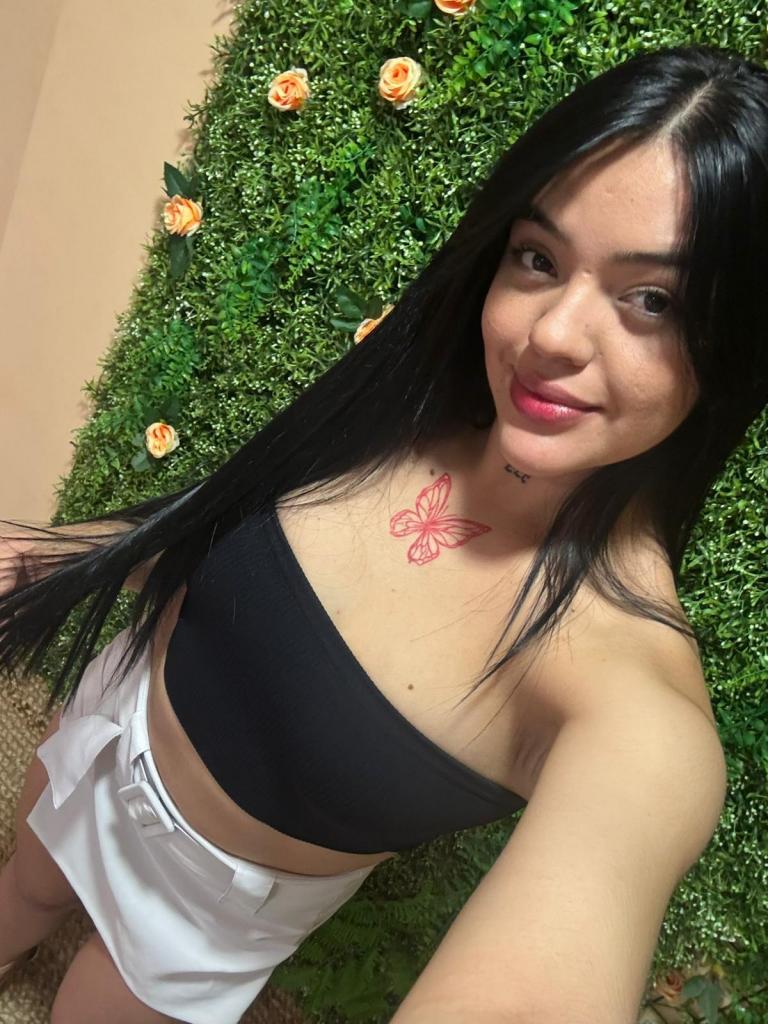 664874220: Chica busca chico en Madrid