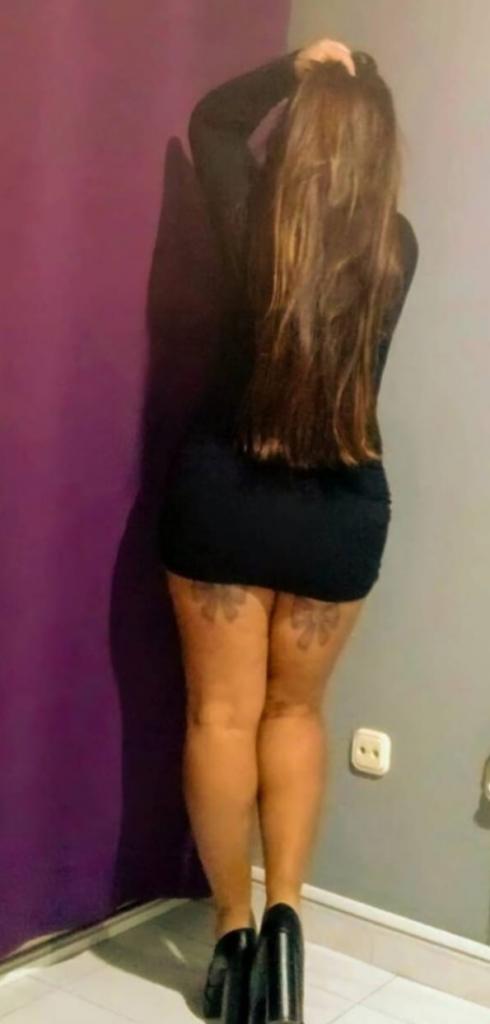 Chica busca chico en Menorca: 