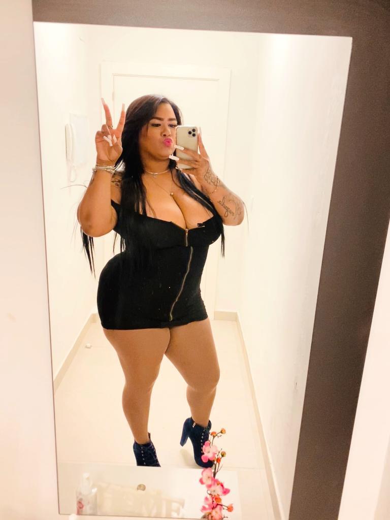 Chica busca chico en Barcelona: Chica busca chico