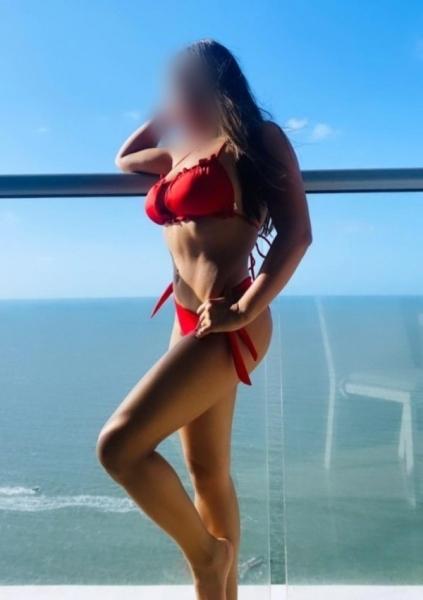 678731503: Chica busca chico en Málaga