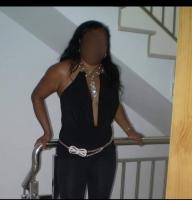 641010831: Chica busca chico en Sevilla