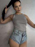 695116361: Chica busca chico en Barcelona