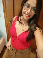 697734316: Chica busca chico en Cádiz