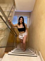 664874220: Chica busca chico en Madrid