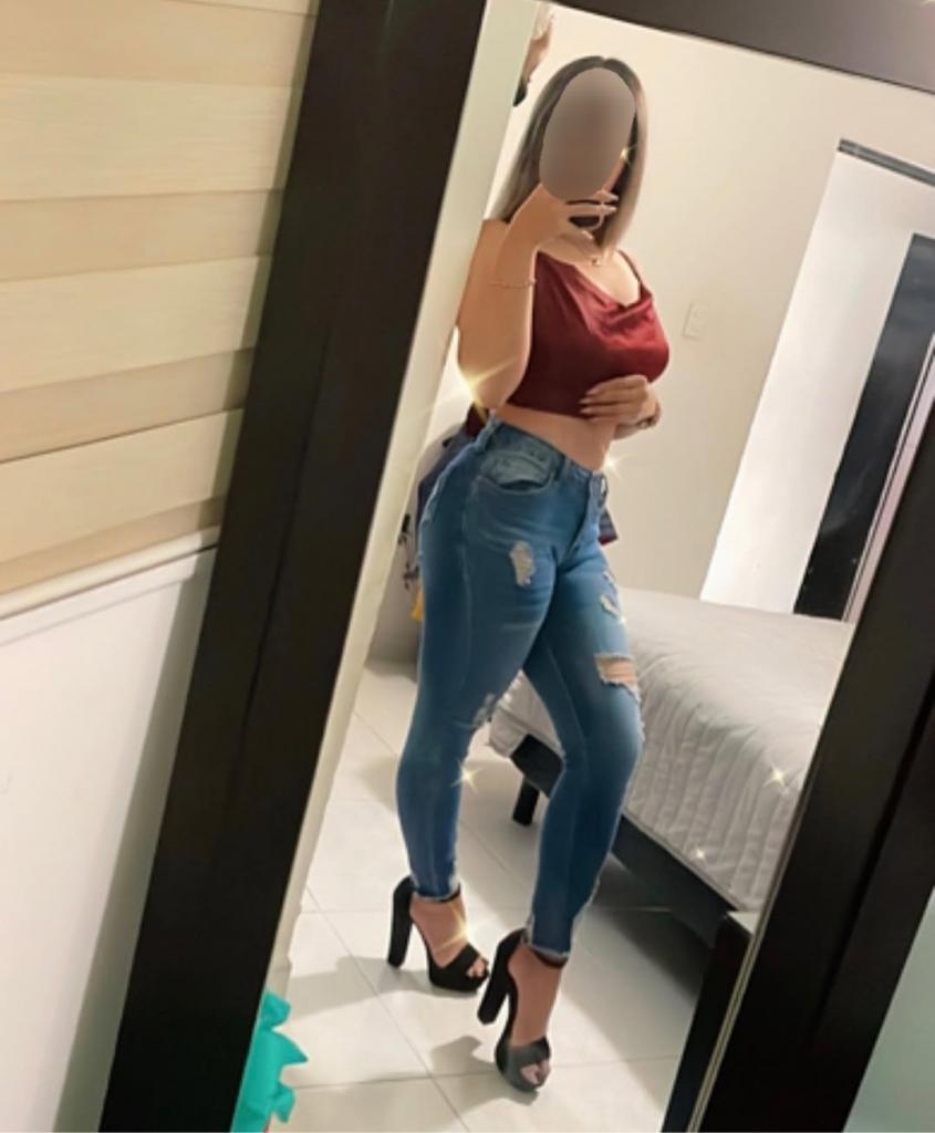 684719920: Chica busca chico en Murcia