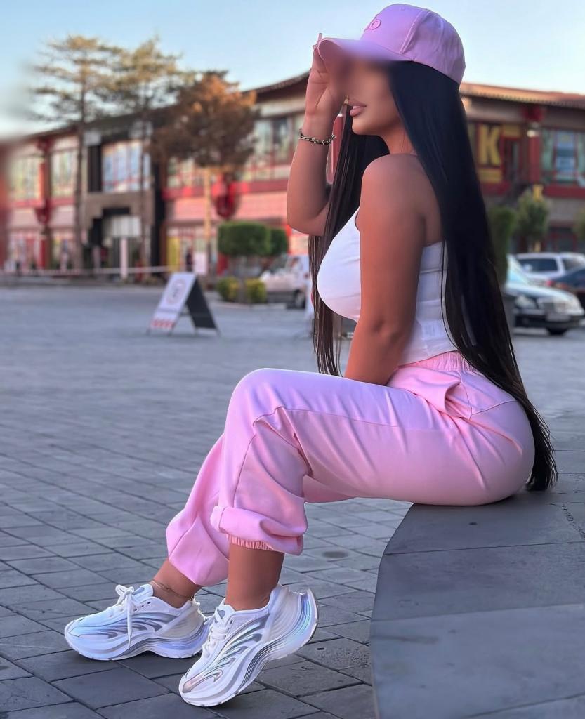 Chica busca chico en Sevilla: 