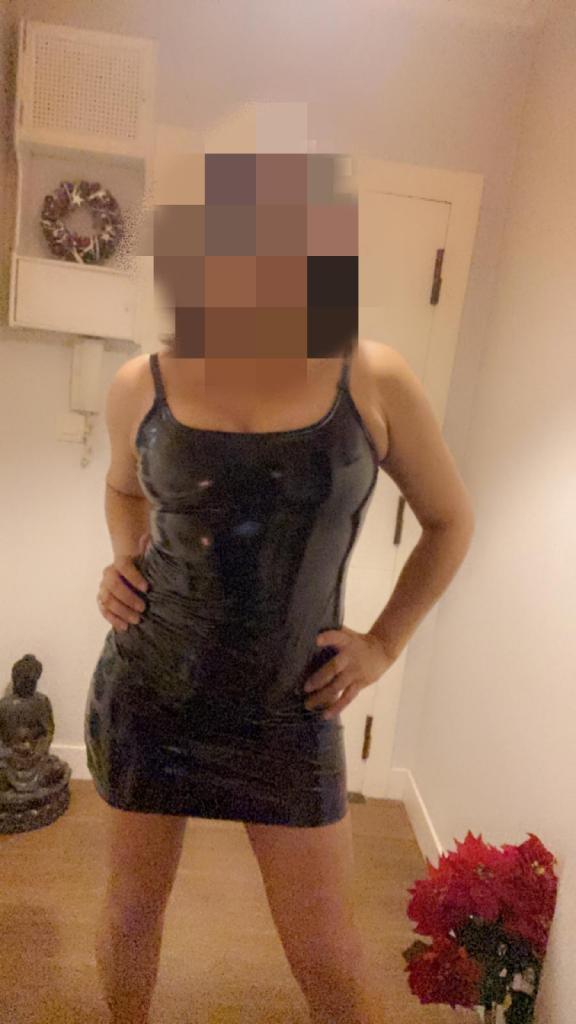 667663913: Chica busca chico en Valencia