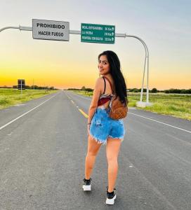 614843025: Chica busca chico en Navarra