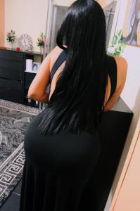 610604327: Chica busca chico en Sevilla