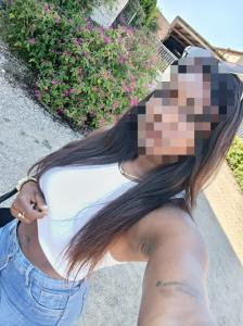 631207837: Chica busca chico en Barcelona