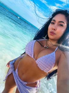 613427106: Chica busca chico en Málaga