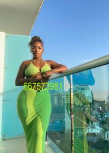 667573981: Chica busca chico en Navarra