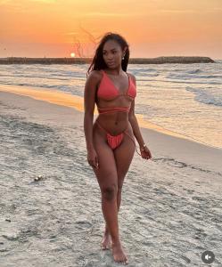 722375597: Chica busca chico en Zaragoza