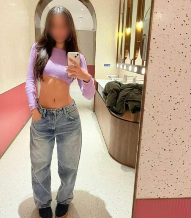 672935178: Chica busca chico en Murcia