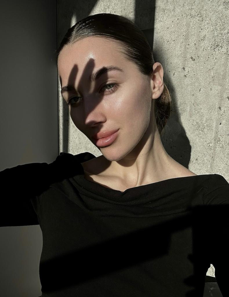 613872114: Chica busca chico en Almería