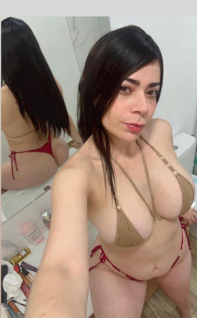 641076386: Chica busca chico en Zaragoza
