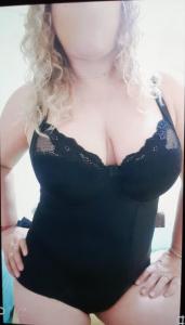 611254375: Chica busca chico en Barcelona