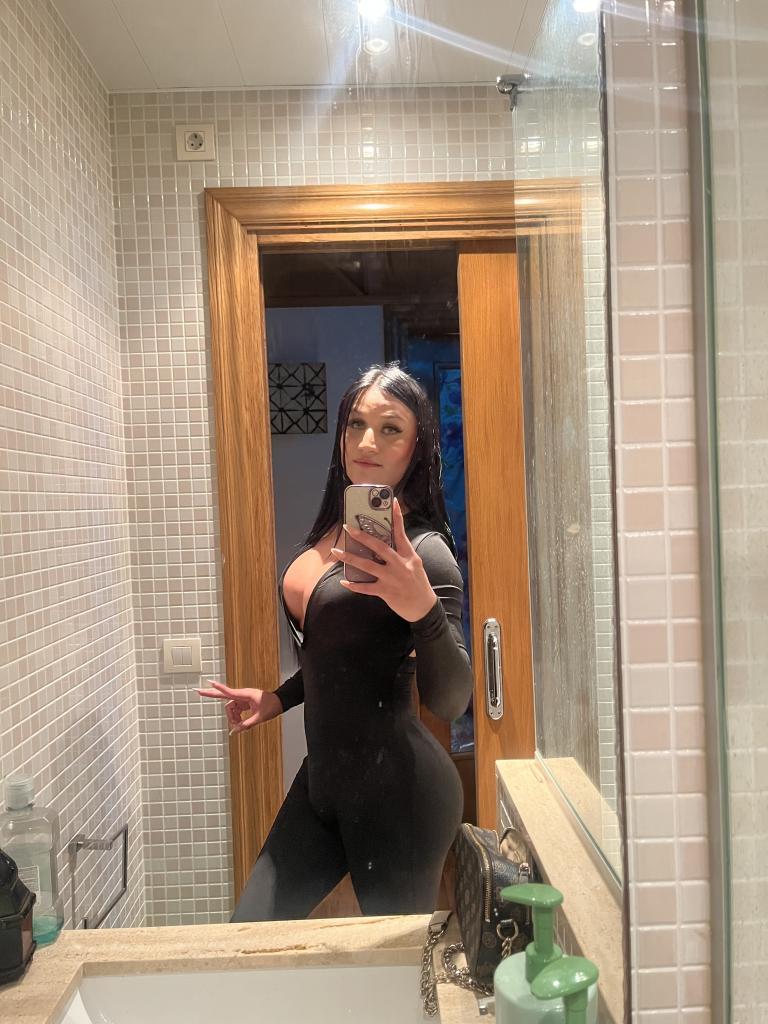 613300530: Travesti en Barcelona