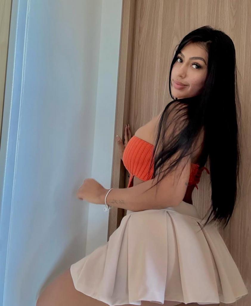 642582451: Chica busca chico en Pontevedra