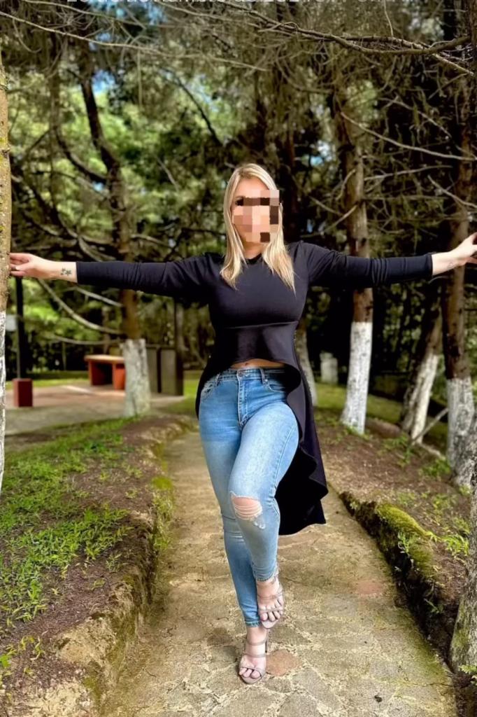 Chica busca chico en Cádiz: 