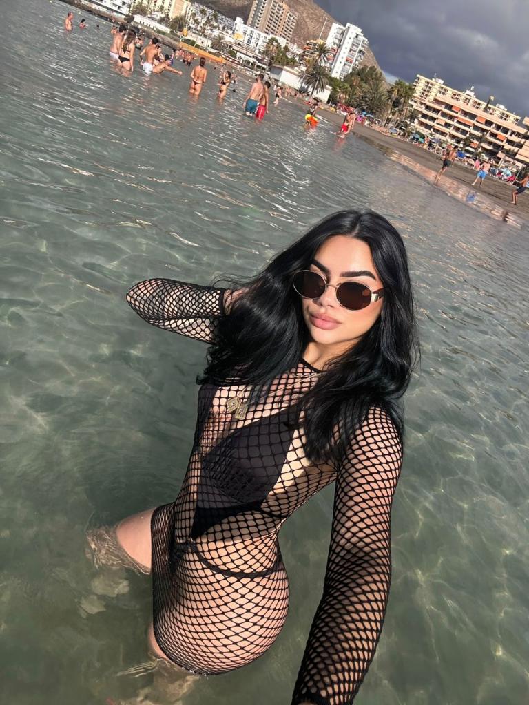 Chica busca chico en Tenerife: 