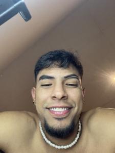 610332209: Chico busca chica en Valencia