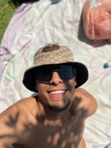 610332209: Chico busca chica en Valencia