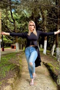 672548186: Chica busca chico en Cádiz