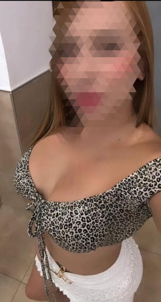 623291269: Chica busca chico en Barcelona