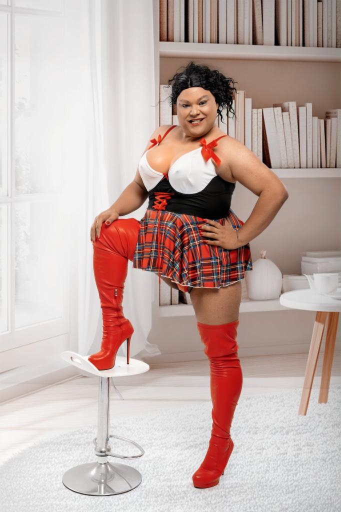 614749098: Travesti en Cantabria