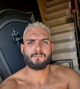 Chico busca chica en Huelva: 