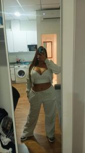 641303287: Chica busca chico en Murcia