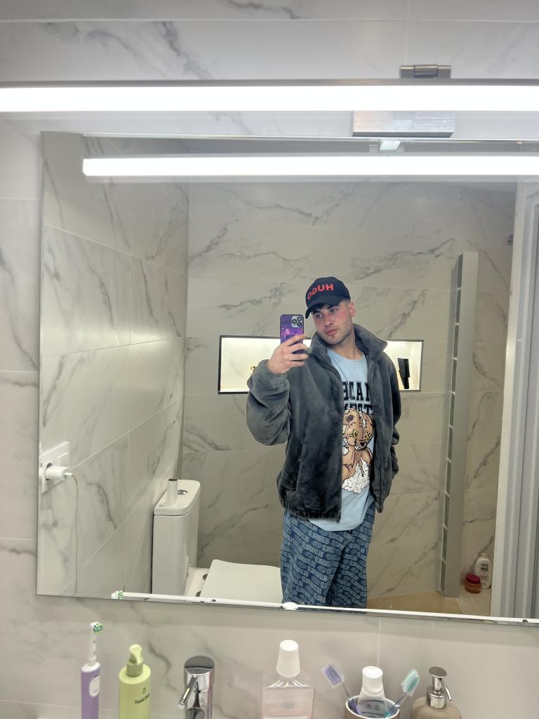 695685844: Chico busca chica en Madrid