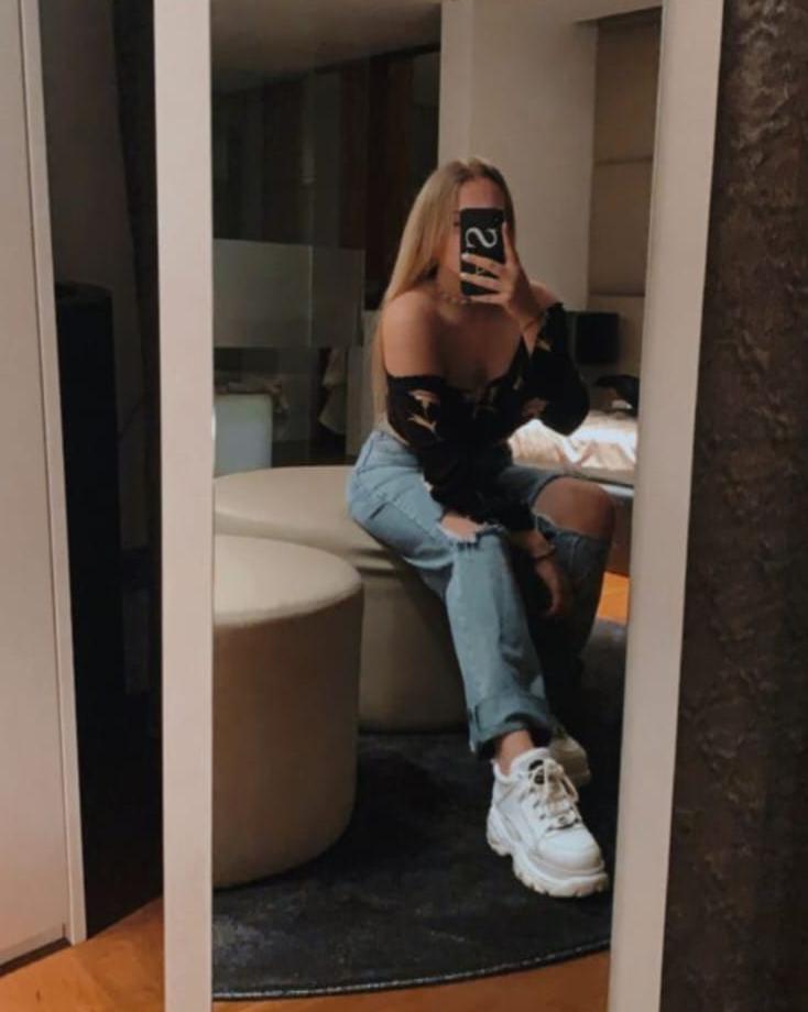 Chica busca chico en Almería: 