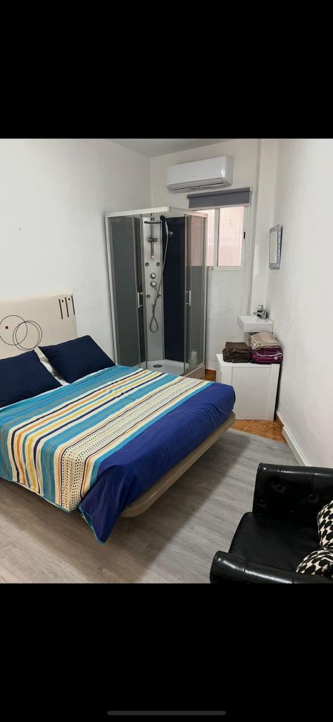 634070748: Chica busca chico en Valencia