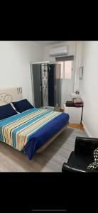 634070748: Chica busca chico en Valencia