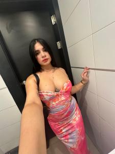 624189528: Chica busca chico en Sevilla