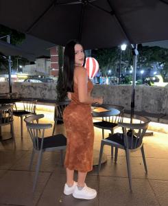 621082371: Chica busca chico en Málaga