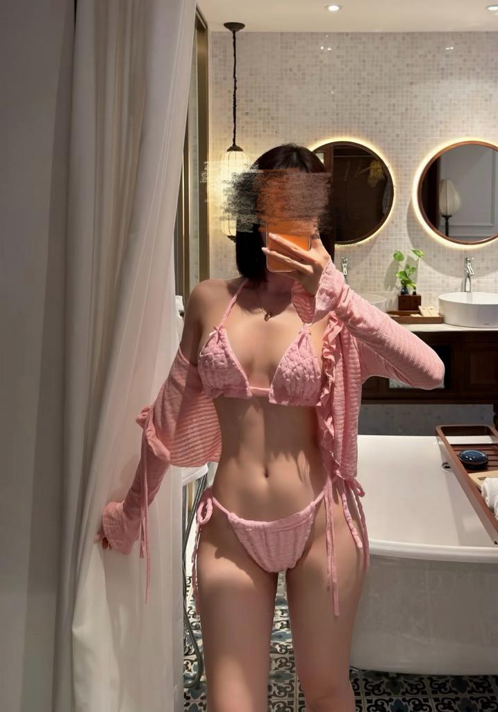 688004508: Chica busca chico en Gerona