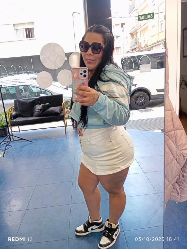 604237509: Chica busca chico en Salamanca