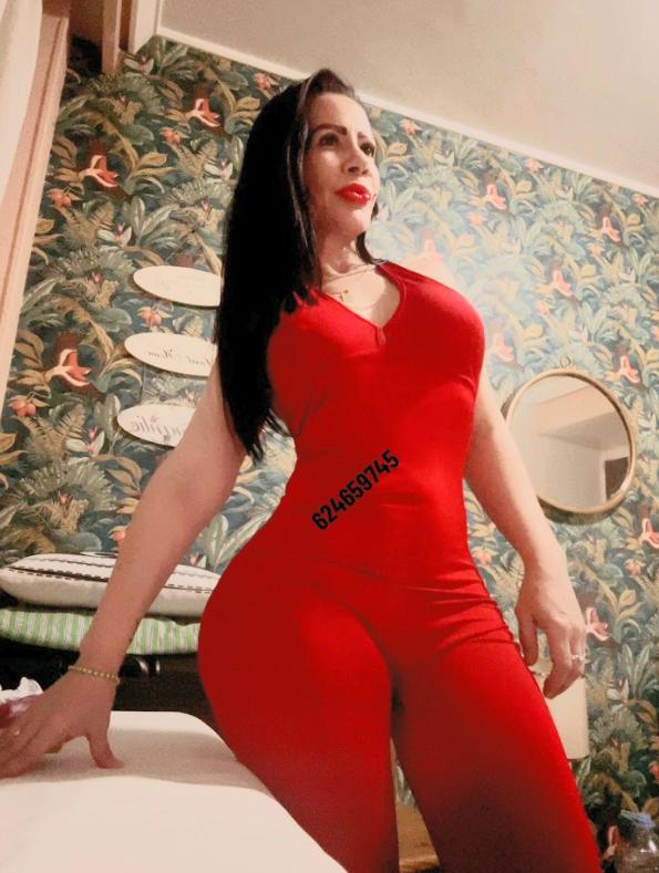 624659745: Chica busca chico en Madrid