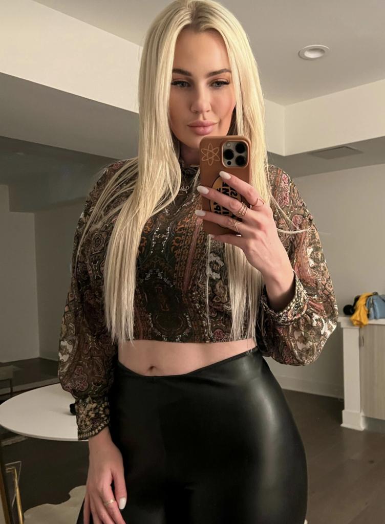 633740829: Chica busca chico en Almería