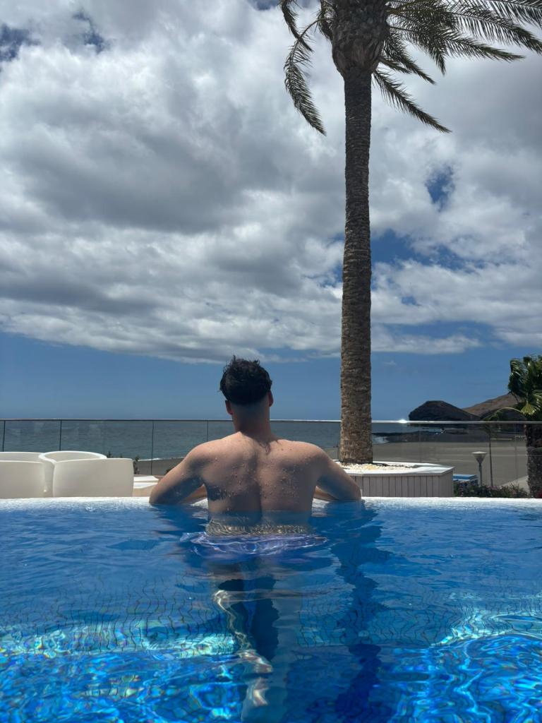 695685844: Chico busca chica en Madrid