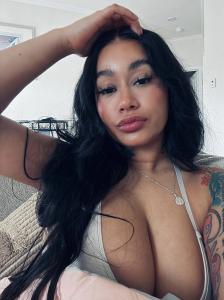 Chica busca chico en La Coruña: Chica busca chico