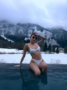 664780683: Chica busca chico en Guipúzcoa