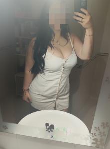 669288410: Chica busca chico en Valencia