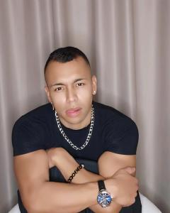 641825906: Chico busca chica en Alicante