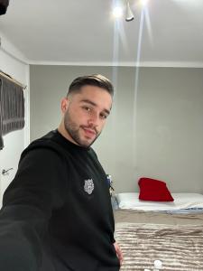 Chico busca chica en Málaga: 