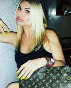 661311140: Chica busca chico en Córdoba